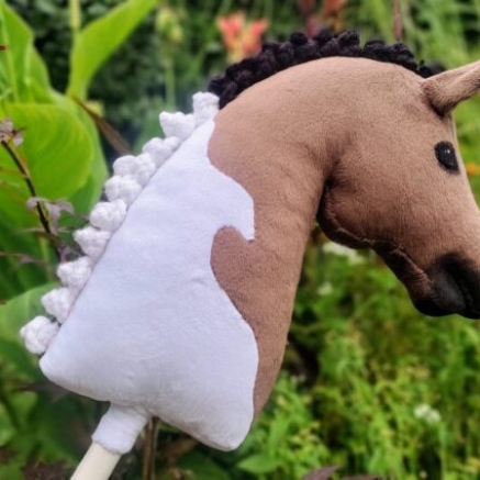 Hobby horse srokaty gniady konik na kiju