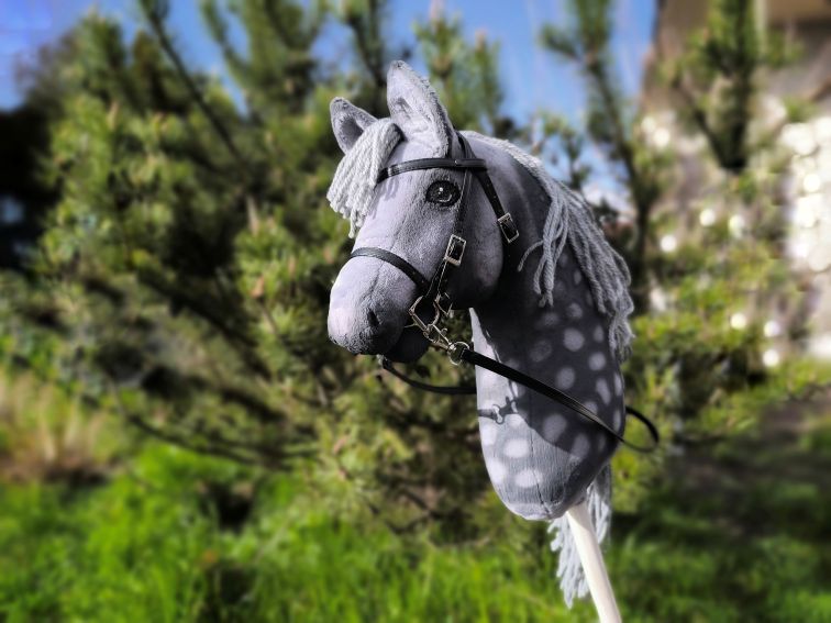 Hobby horse siwy jabłkowity realistyczny + ogłowie