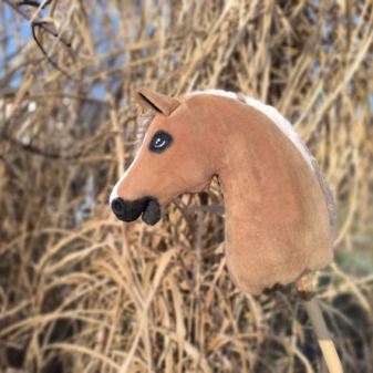 Hobby horse izabelowaty realistyczny A4 konik na kiju
