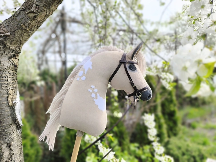 Hobby horse izabelowaty realistyczny konik na kiju A3 OGŁOWIE
