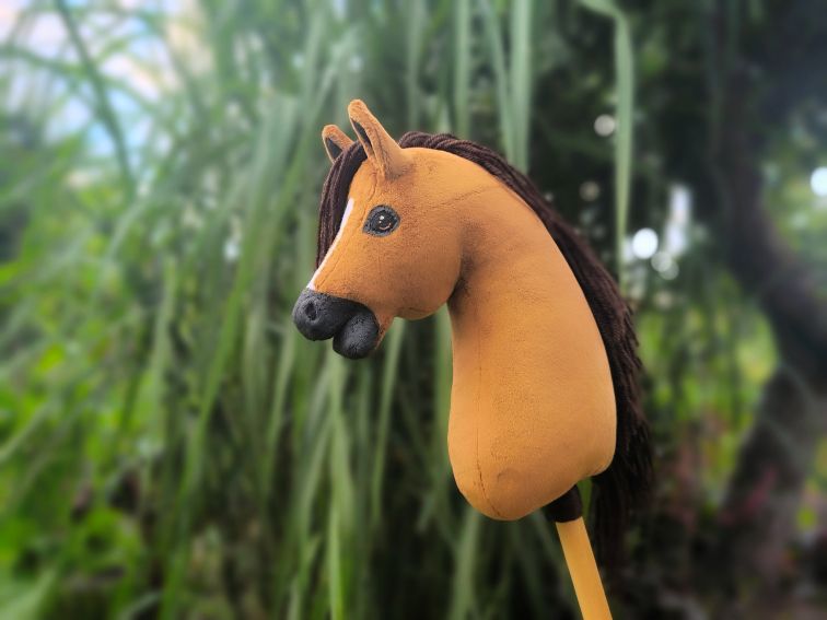 Hobby horse kasztanek realistyczny A4 mustang konik na kiju