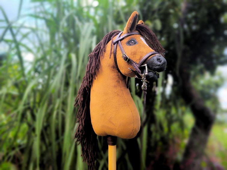 Hobby horse kasztanek realistyczny A4 mustang konik na kiju